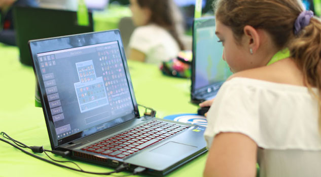 Java Coding: Minecraft Mods | 2023 Class for Kids | iD Tech Camps